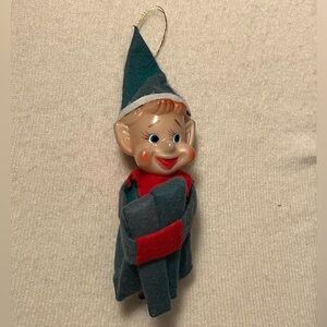 Fun Vintage Green Felt Knee-Hugger Shelf Sitter Pixie Elf Christmas Figurine